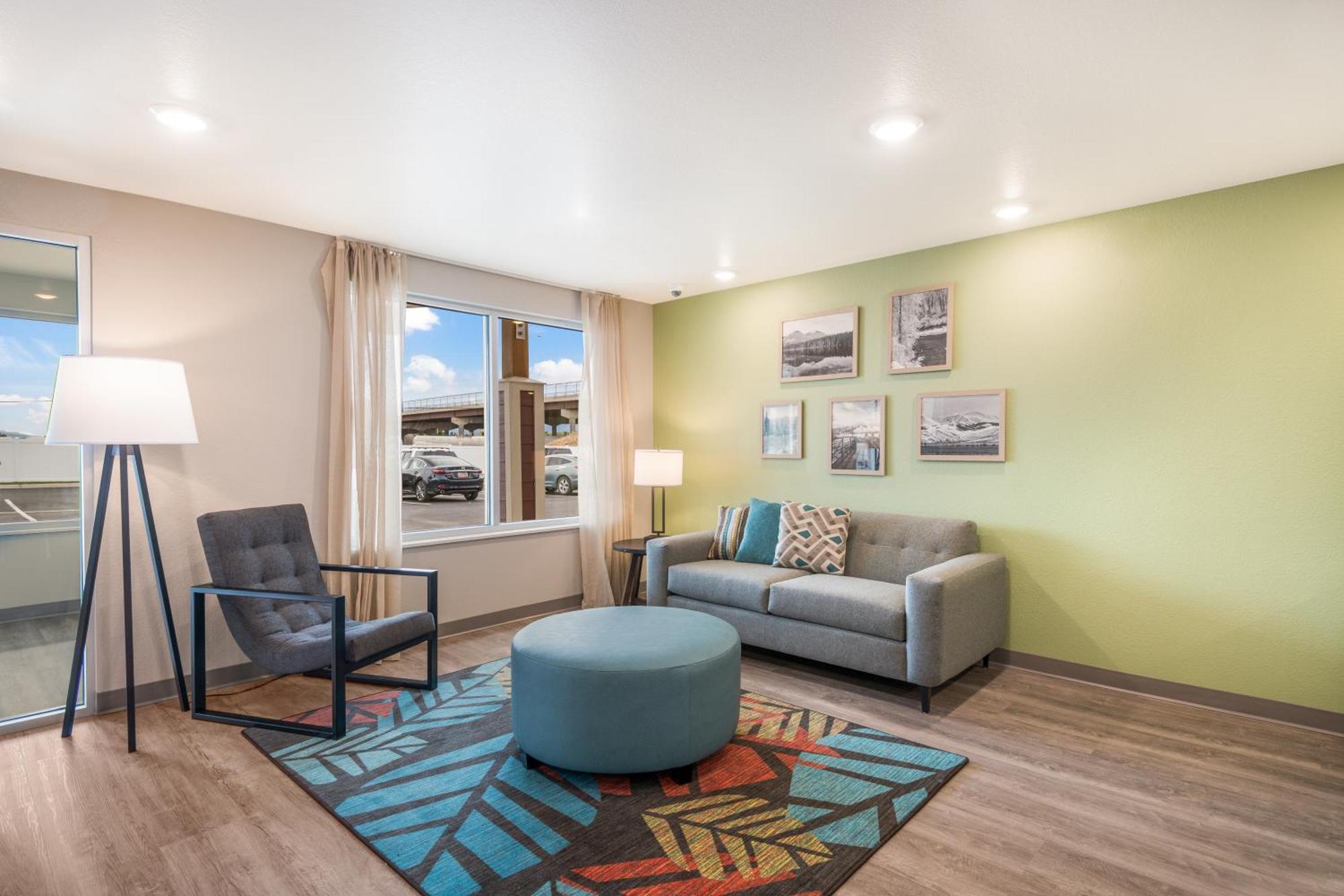 Woodspring Suites Colorado Springs North - Air Force Academy Bagian luar foto