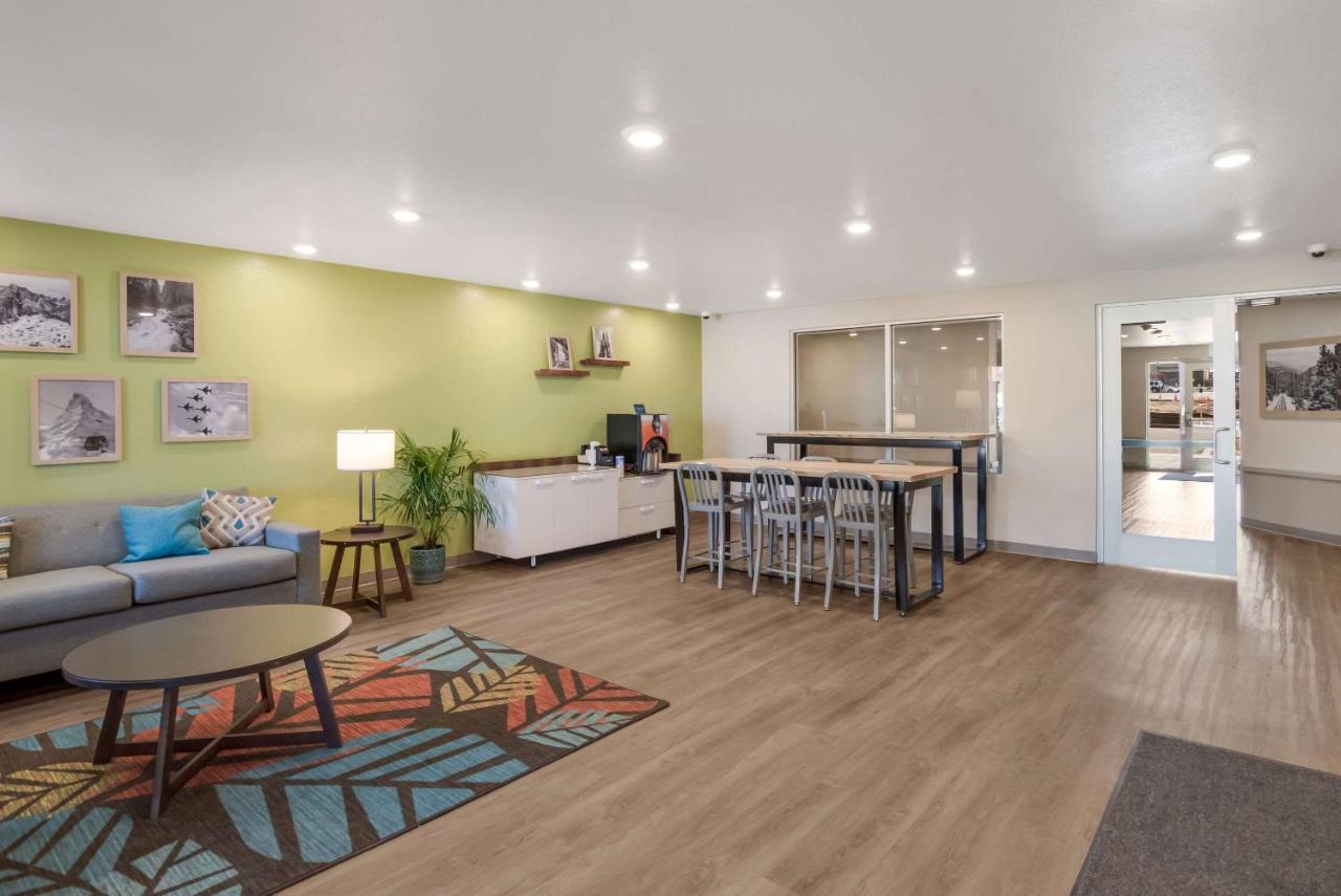 Woodspring Suites Colorado Springs North - Air Force Academy Bagian luar foto